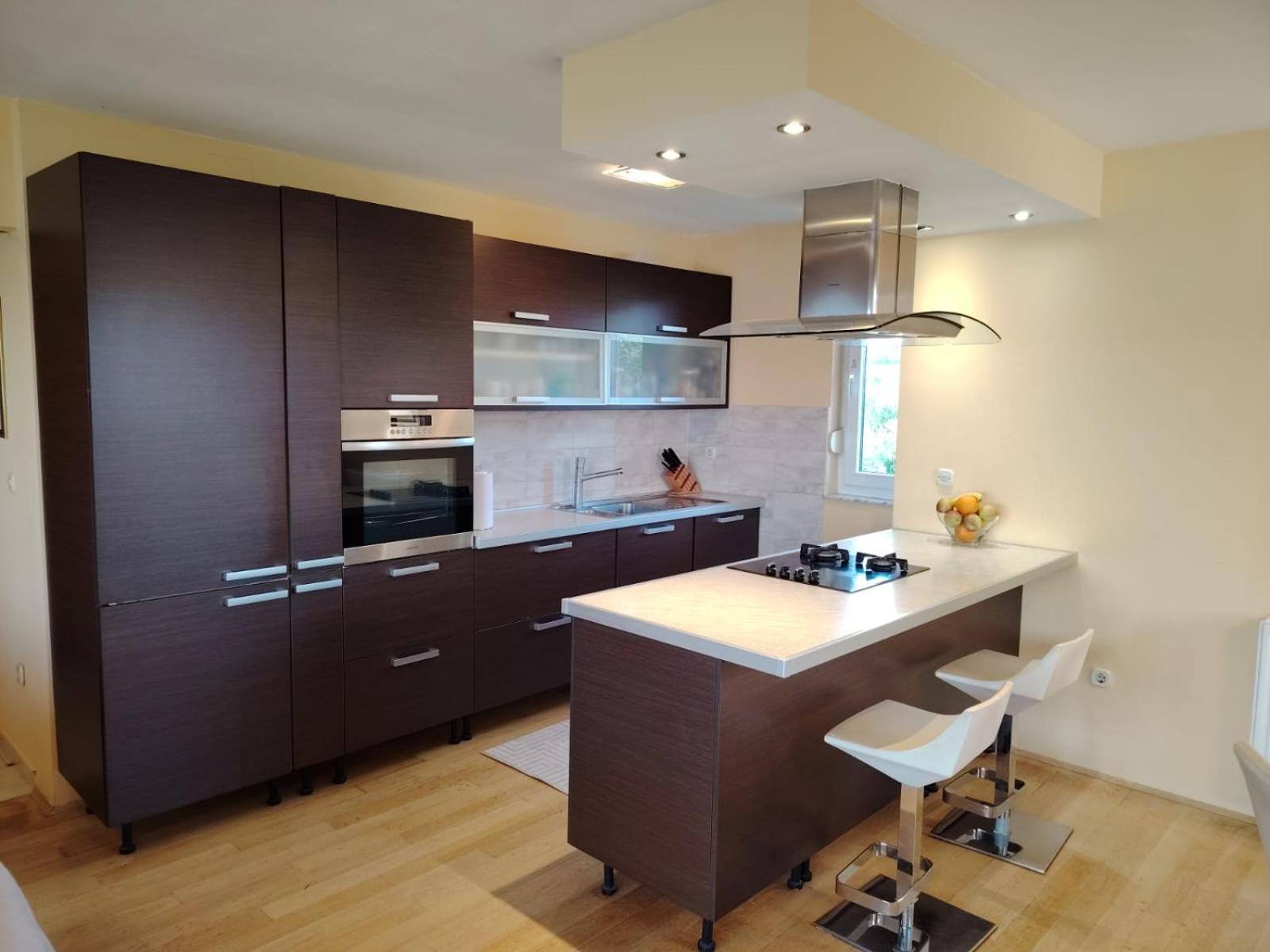 Luxury Beach Apartment 比奥格勒·纳·莫鲁 外观 照片